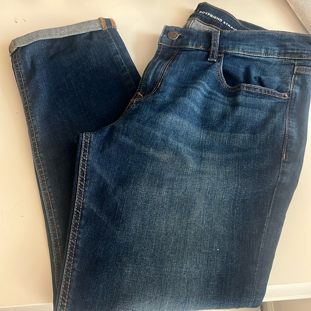 Old Navy women’s boyfriend crop jeans new without tags